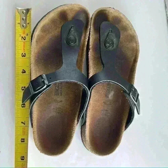 BIRKENSTOCK Gizeh
Birko-Flor BLACK LEATHER  T STRAP SANDALS SIZE 34 - Picture 6 of 10